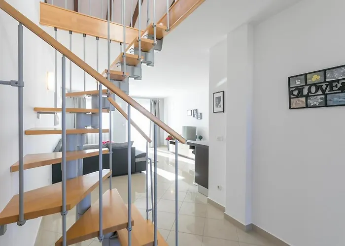 아파트 Dijana 포레치