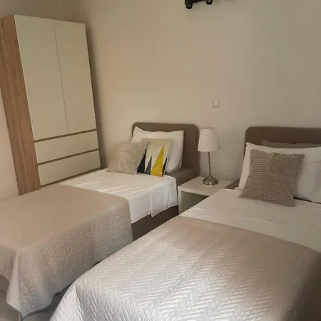 Dijana Appartement *